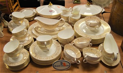 Lot 105 - A Royal Doulton bone china eight place setting...