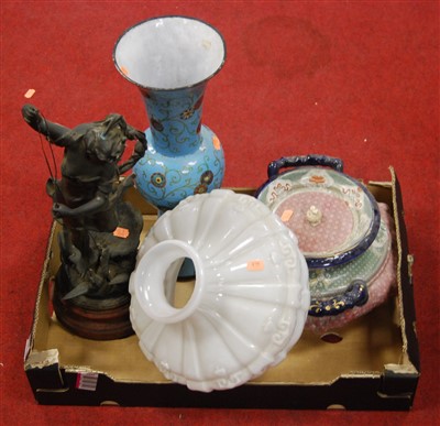 Lot 272 - A box of miscellaneous items, to include...