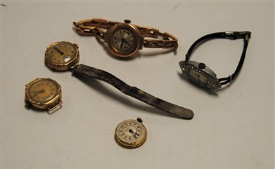 Lot 292 - A lady's 9ct rose gold cased wristwatch,...