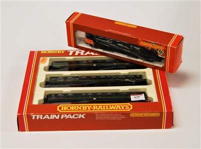 Lot 439 - A Hornby Railways boxed 00 gauge No. R369 BR 3...