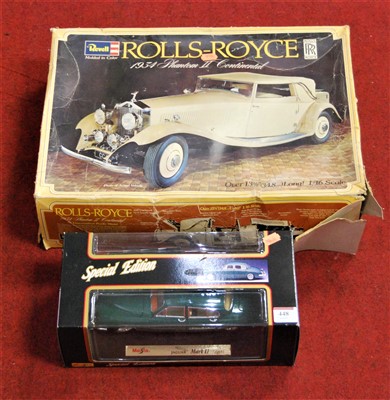 Lot 448 - A boxed incomplete plastic kit to build a 1/16...