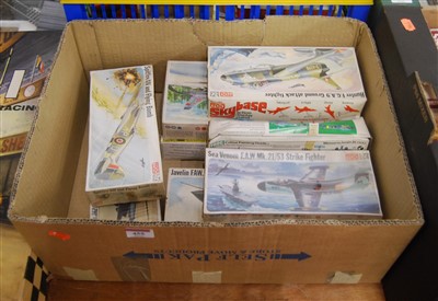 Lot 455 - A quantity of boxed Frog plastic aircraft kits,...