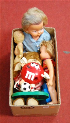 Lot 464 - A quantity of mixed modern release dolls and...