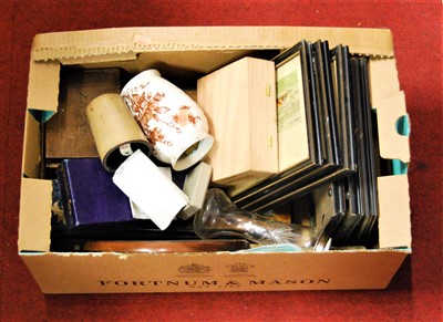 Lot 488 - A collection of various items to include...