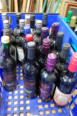 Lot 1010 - Assorted red table wines, to include Fairhills...