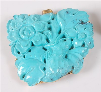 Lot 2124 - A yellow metal abstract turquoise pendant,...