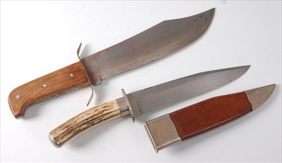 Lot 285 - A Bowie knife