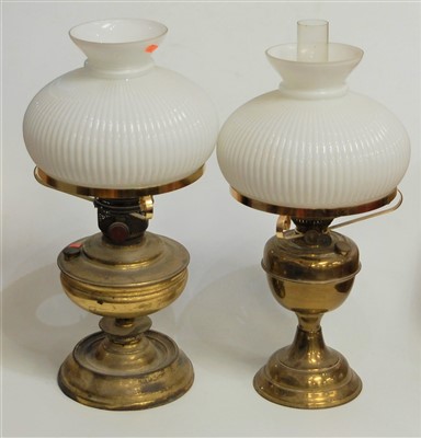 Lot 17 - An early 20th century brass oil lamp, having...