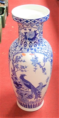 Lot 85 - A large blue and white floor vase, in the...