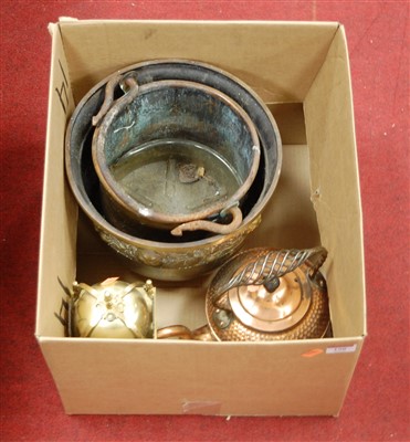 Lot 198 - A box of miscellaneous items to include Arts &...