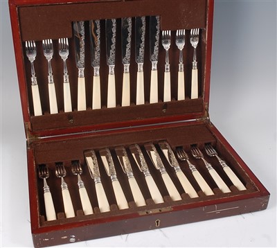Lot 2101 - A cased set of twelve Edwardian silver bladed...