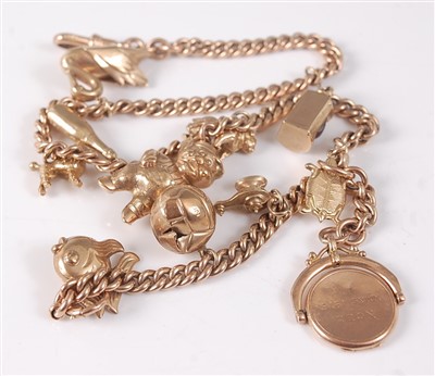 Lot 2176 - A 9ct yellow gold Albert curblink chain, with...