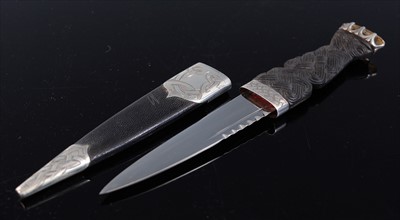 Lot 179 - A mid-20th century Scottish Sgian Dubh