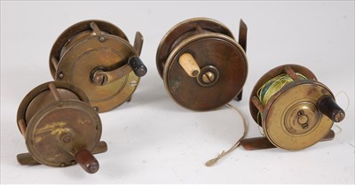 Lot 482 - A circa 1900 brass 2 1/2" centre pin reel
