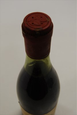 Lot 1061 - Corton les Marechaudes, 1971, Domaine de la...