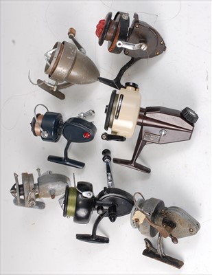 Lot 476 - A collection of seven fixed spool reels to include