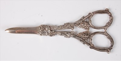 Lot 2113 - A pair of late Victorian silver grape scissors,...
