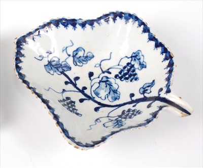 Lot 2053 - A Lowestoft porcelain pickle dish, circa...