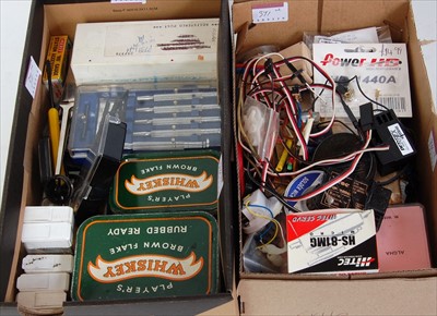 Lot 371 - Two shoeboxes containing items from a modeller'...