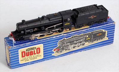 Lot 696 - A Hornby Dublo 3-rail LT25 class 8F 2-8-0...