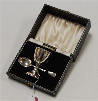 Lot 195 - An Elizabeth II silver christening set to...