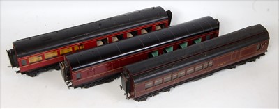 Lot 422 - A Bassett-Lowke Exley LMS maroon corridor...