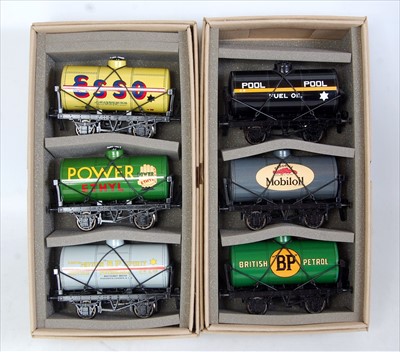 Lot 402 - ACE Trains tank wagon Set 7 comprising Esso...
