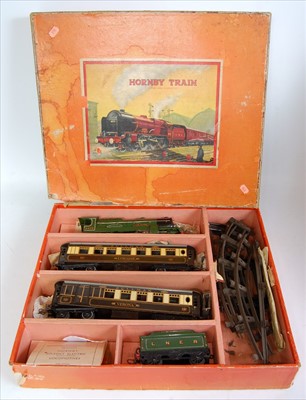 Lot 526 - Hornby E320 20V Electric Flying Scotsman Train...