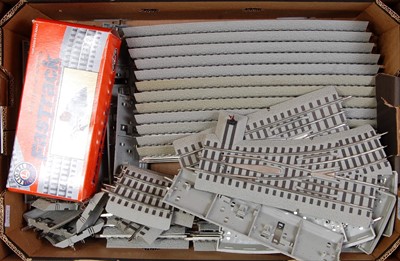 Lot 434 - Lionel "Fastrack" '0' track, previously used...