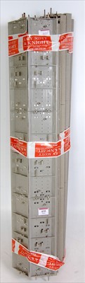 Lot 435 - Lionel "Fastrack" '0' Track 17 x 30" straights,...