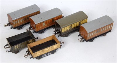 Lot 535 - Hornby No.1 4-wheel coaches:- pre-war GWR...