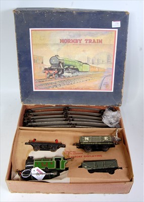 Lot 536 - Post-war Hornby clockwork goods tank set no....