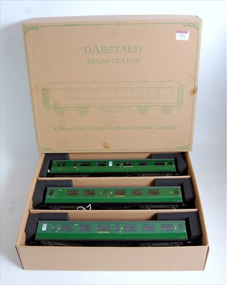 Lot 556 - Darstaed 3-coach SR Bullied Set A green, rear...