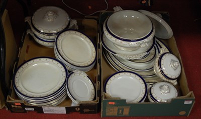 Lot 180 - An Edwardian Staffordshire part dinner service...