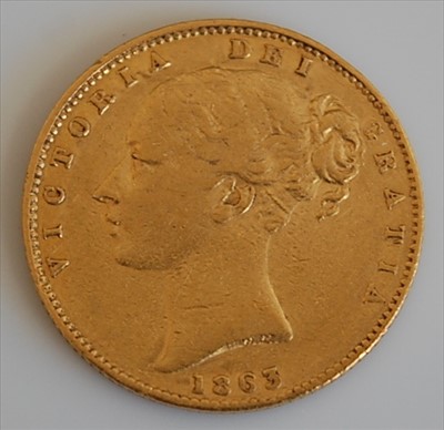 Lot 256 - Great Britain, 1863 gold full sovereign