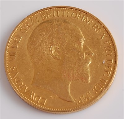 Lot 268 - Great Britain, 1902 gold five pound coin
