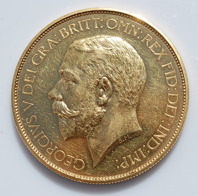 Lot 269 - Great Britain, 1911 gold proof five pound coin