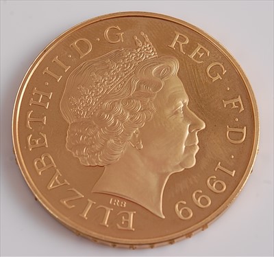 Lot 273 - Great Britain, Millennium gold five pound coin