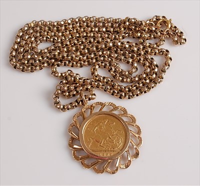 Lot 2138 - A yellow metal round belcher link guard chain...
