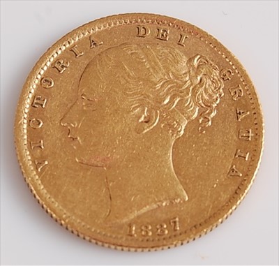 Lot 310 - Great Britain, 1887 gold full sovereign