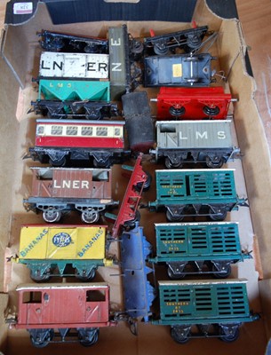 Lot 328 - 2 trays containing quantity of Hornby and...