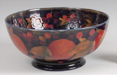 Lot 17 - A circa 1930s Moorcroft pottery circular fruit...