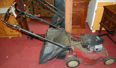 Lot 1135 - A Mountfield Monarch Honda engined petrol...