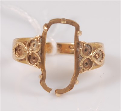 Lot 315 - A George V 18ct gold ring (lacking stone),...