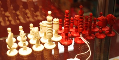 Lot 257 - An incomplete set of 19th century turned chess...