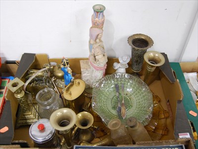 Lot 456 - A box containing a quantity of metal ware,...