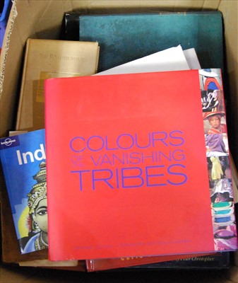 Lot 495 - A large quantity of mixed books to include a...