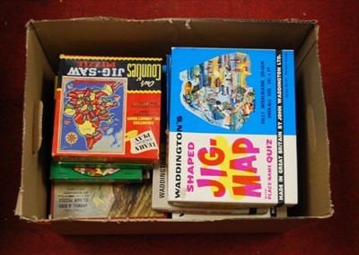 Lot 504 - A large quantity of mixed puzzles to include...