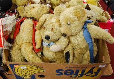 Lot 446 - Two boxes of assorted childrens soft toys to...