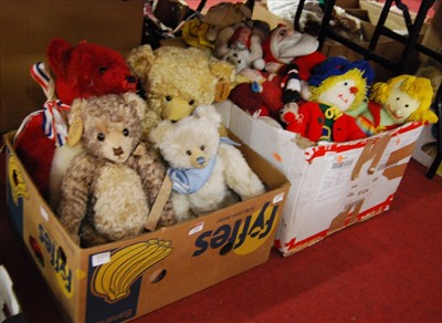 Lot 450 - Two boxes of assorted children's soft toys to...